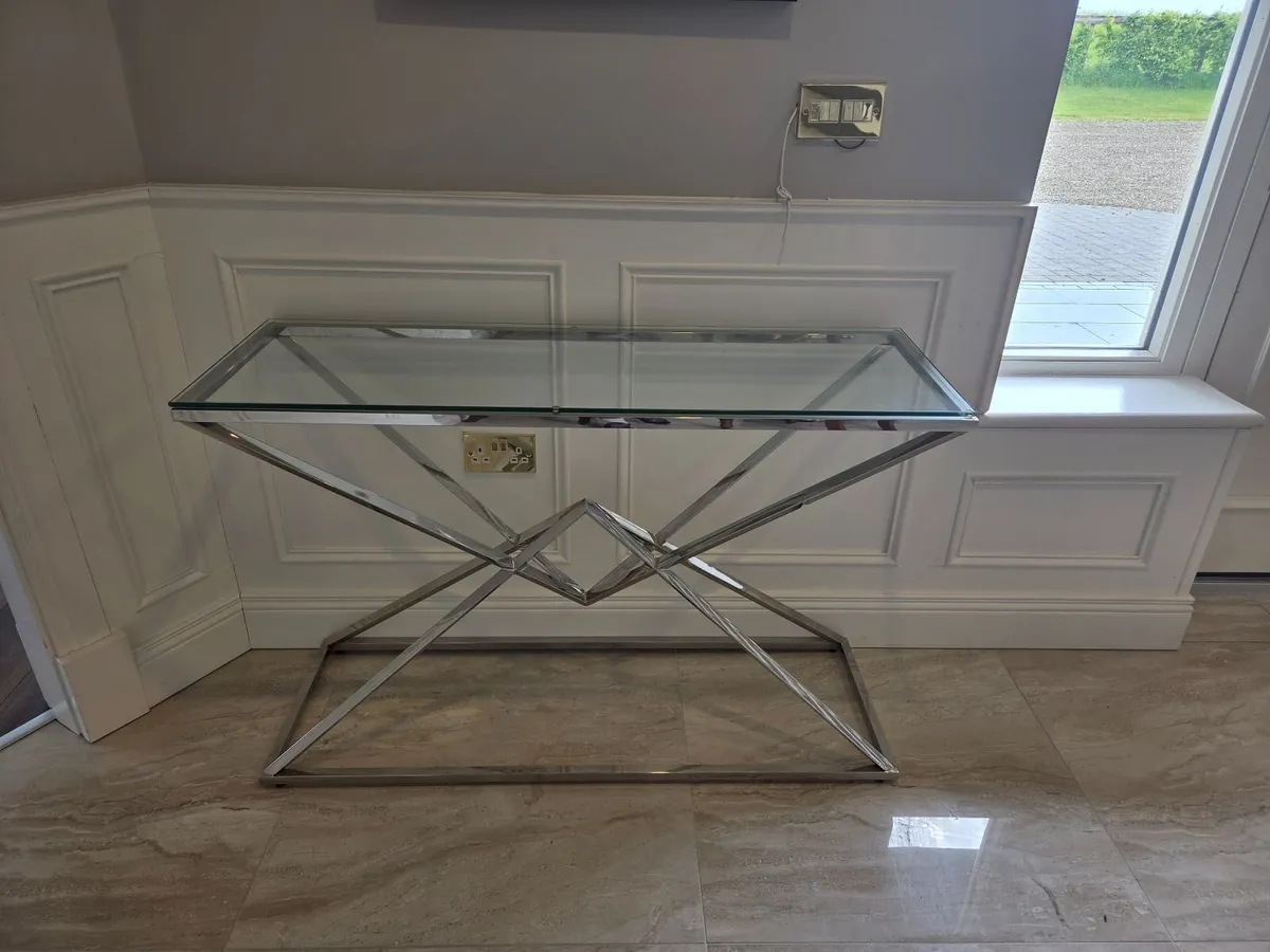 Console Table - Image 1