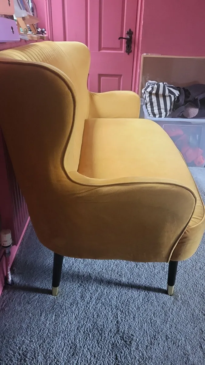 Couch - Image 2