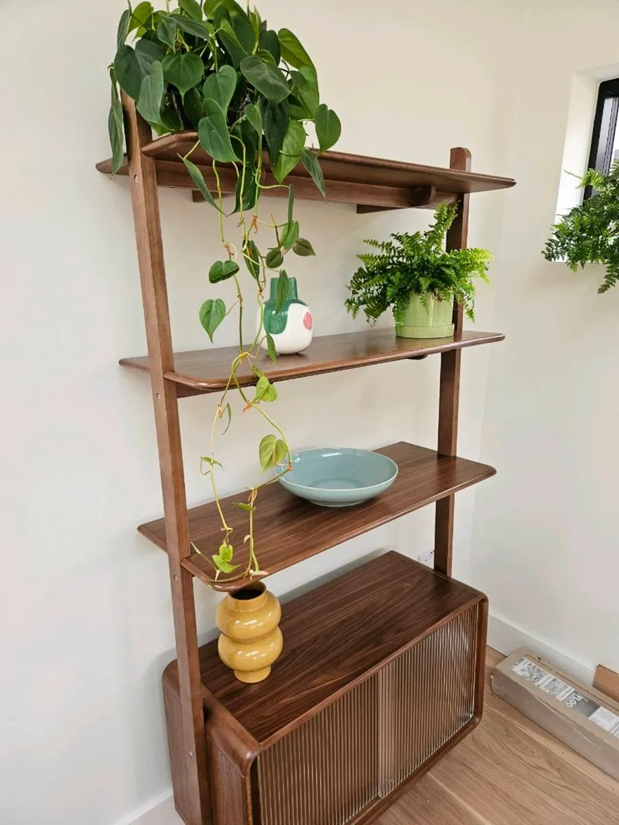 Retro standing shelves - Image 2