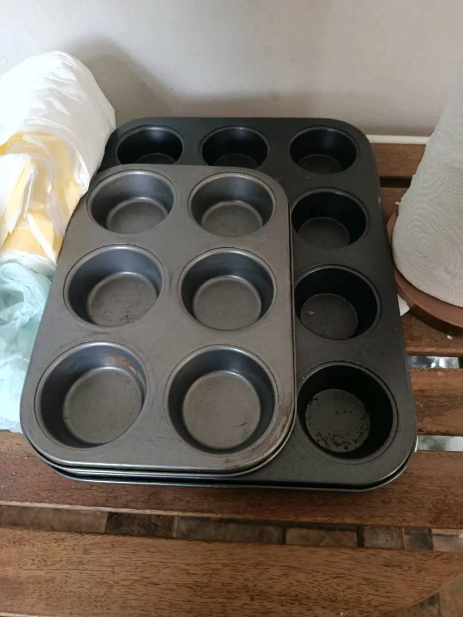 Muffin tray / Yorkshire tray FREE