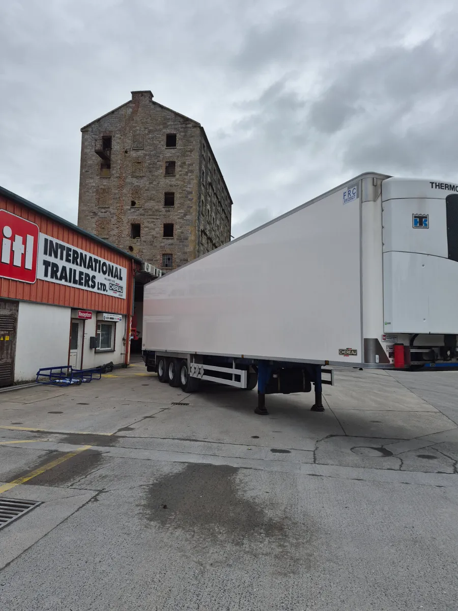 2021 CHEREAU H RAIL FRIDGE TRAILER - Image 1