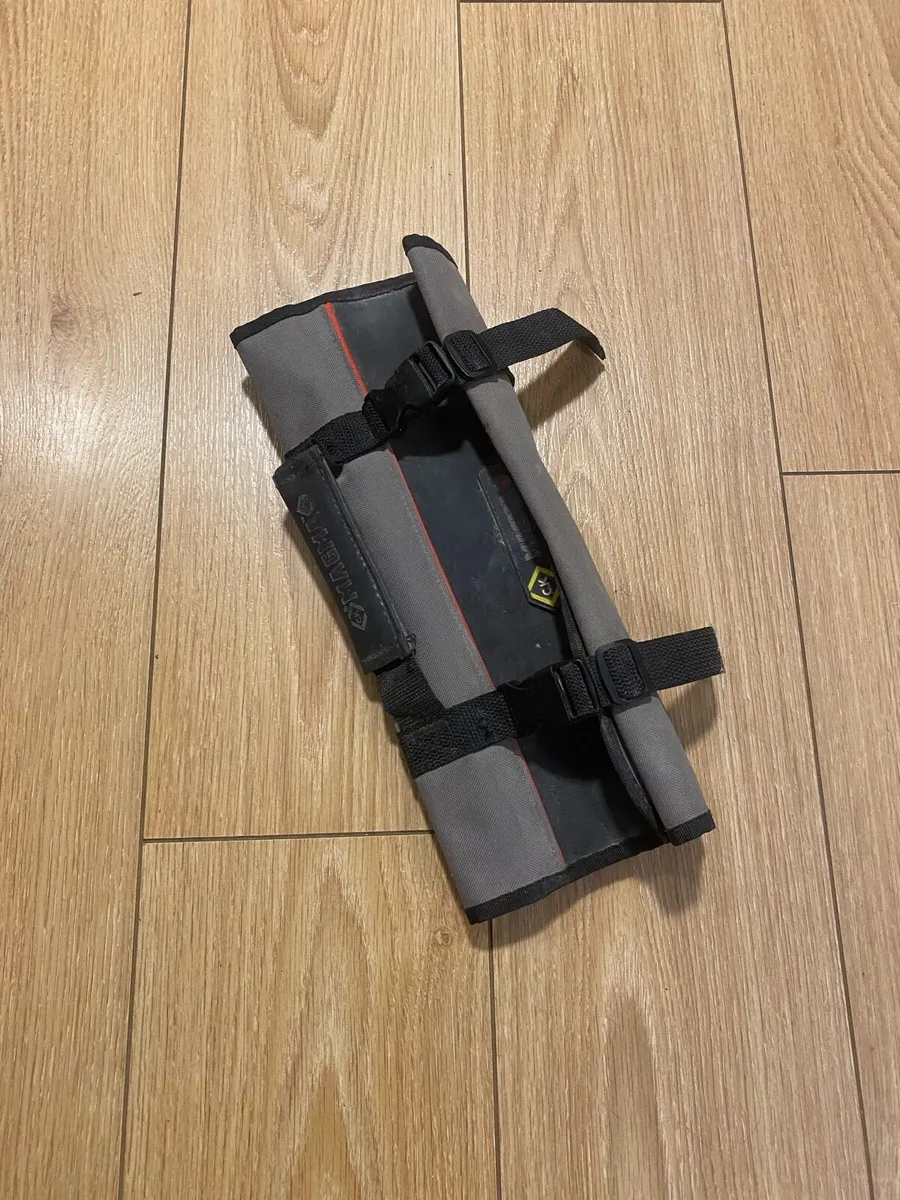 Chisels - Image 1