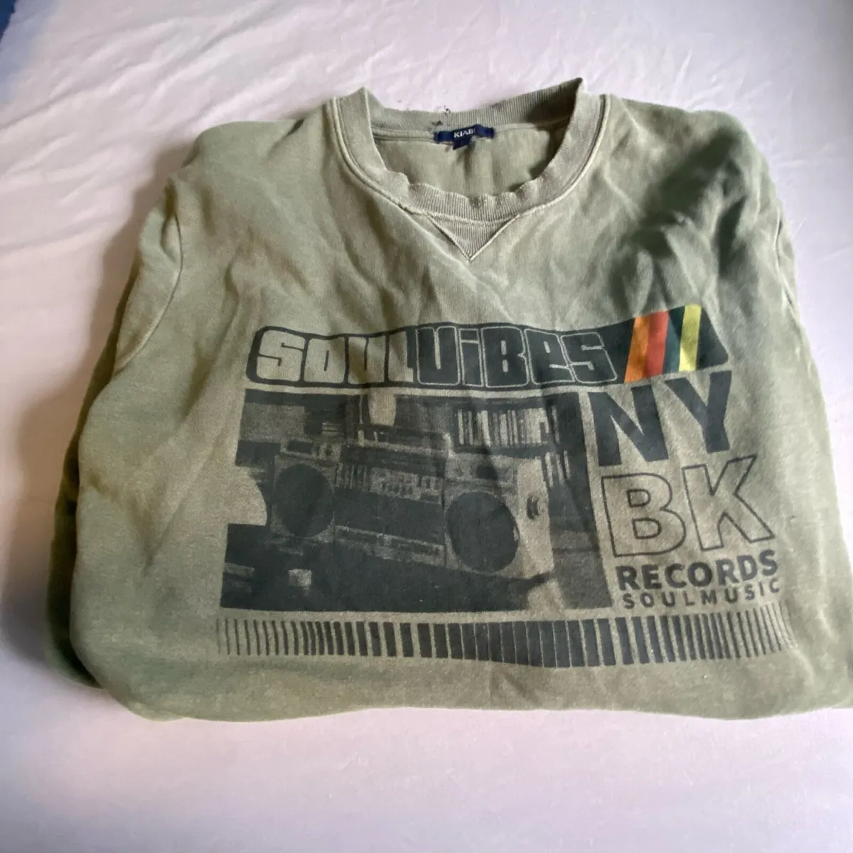 NY cool vintage store jumper (record label) - Image 1