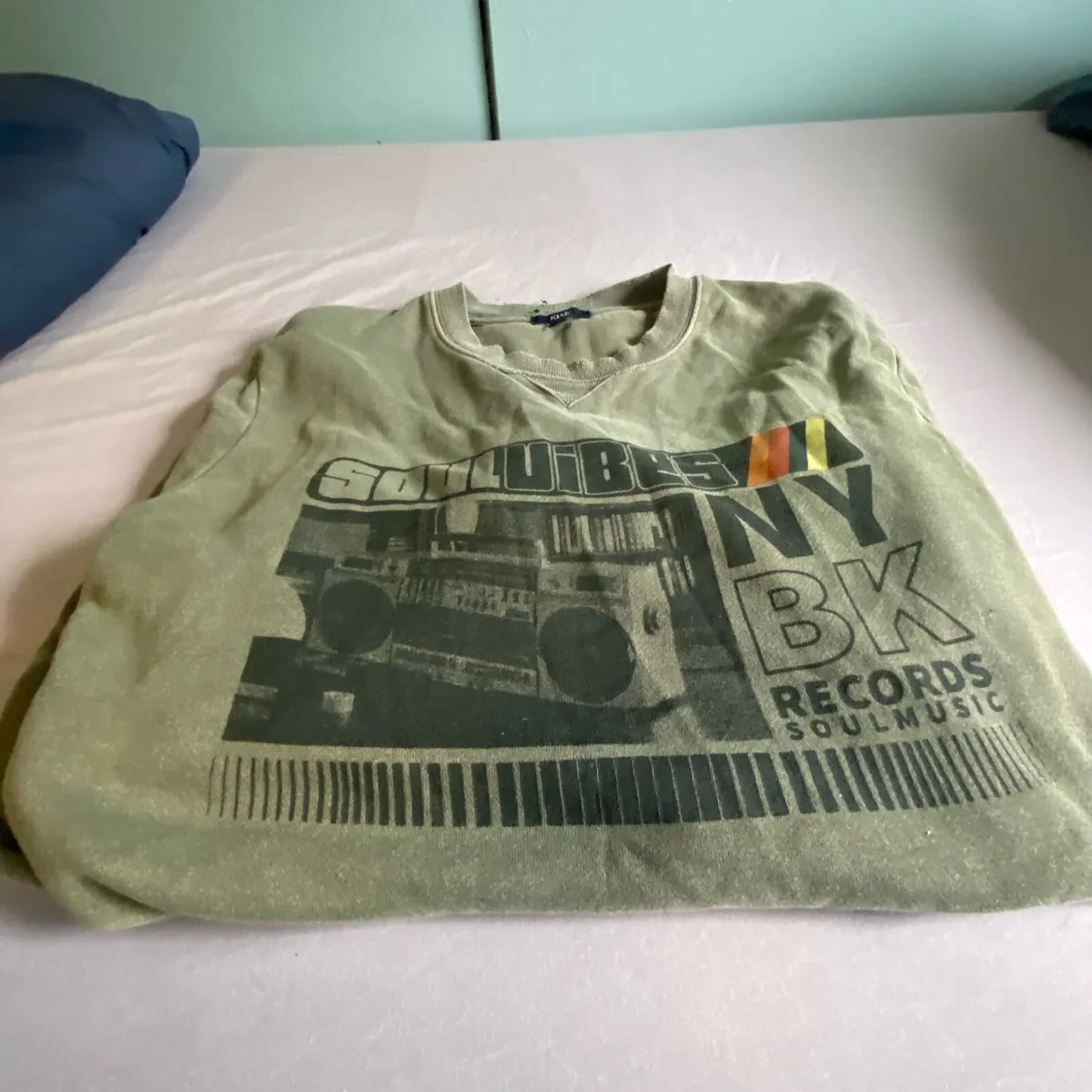 NY cool vintage store jumper (record label) - Image 3