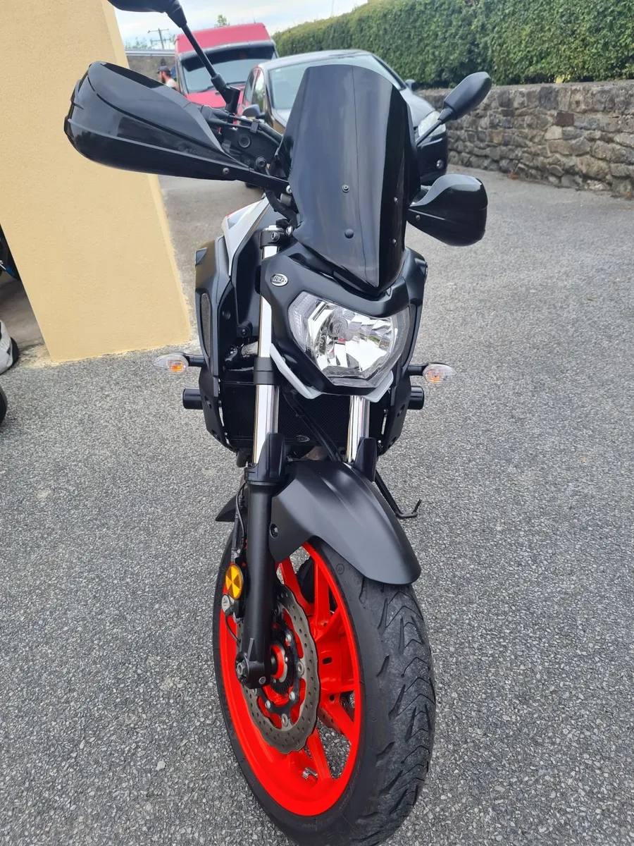 YAMAHA MT07 - Image 3