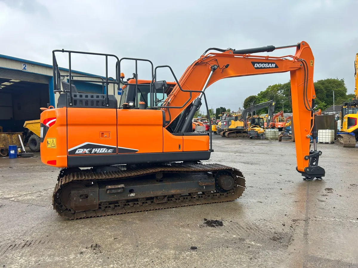 2022 Doosan DX140 LC-7 ( New Model ) 4900Hrs - Image 2