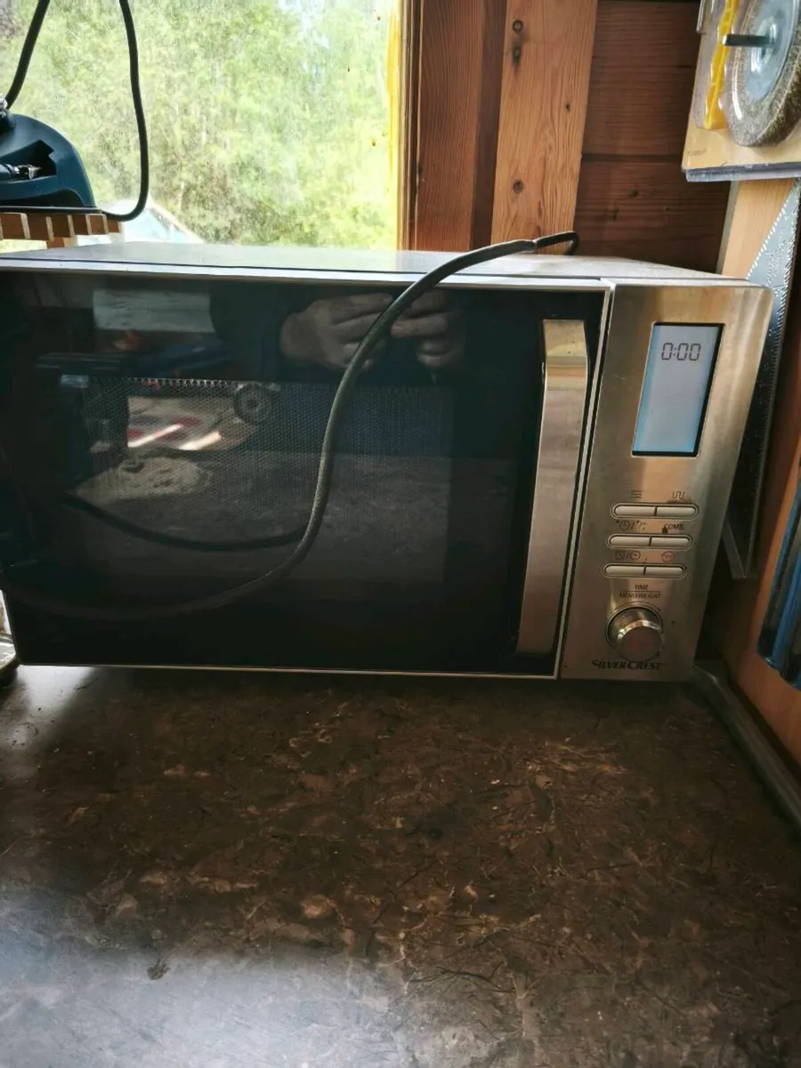 Microwave