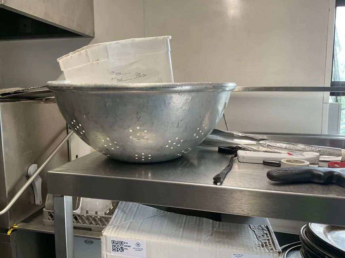 Unreserved Auction Of Bochelli's Restaurant - Image 1