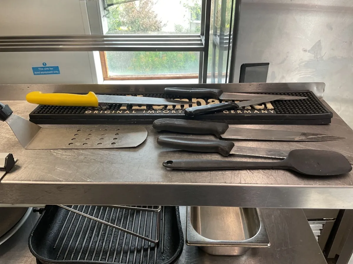 Unreserved Auction Of Bochelli's Restaurant - Image 2