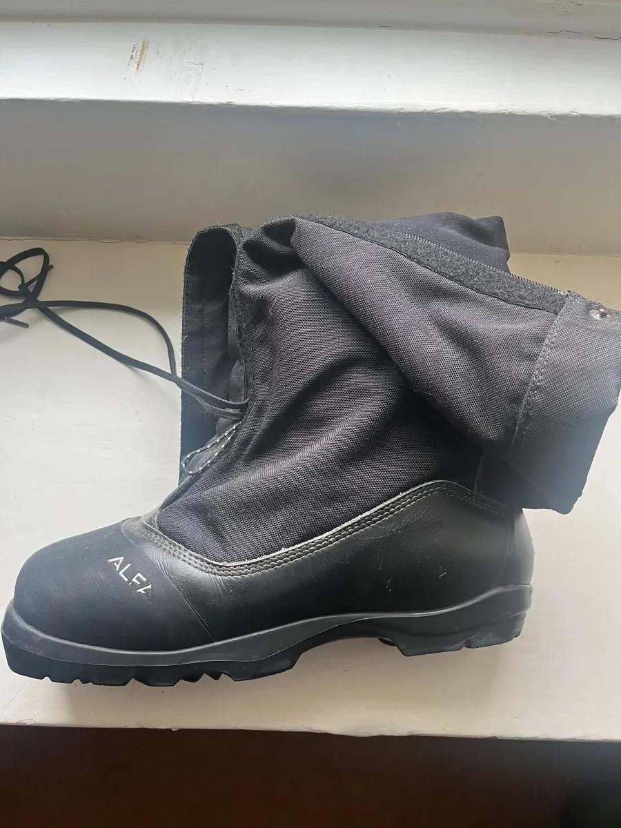 Alfa Polar A/P/S Expedition Ski Boot (44) - Image 1