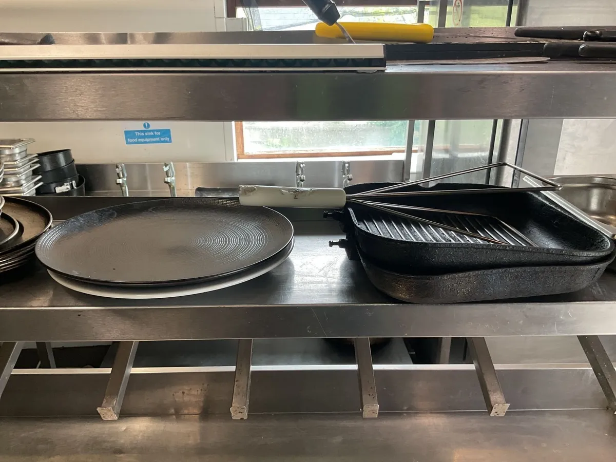 Unreserved Auction Of Bochelli's Restaurant - Image 3