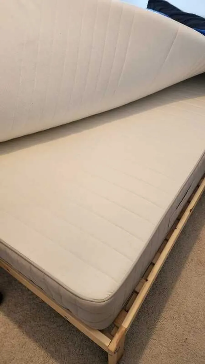 Double Bed - Image 4