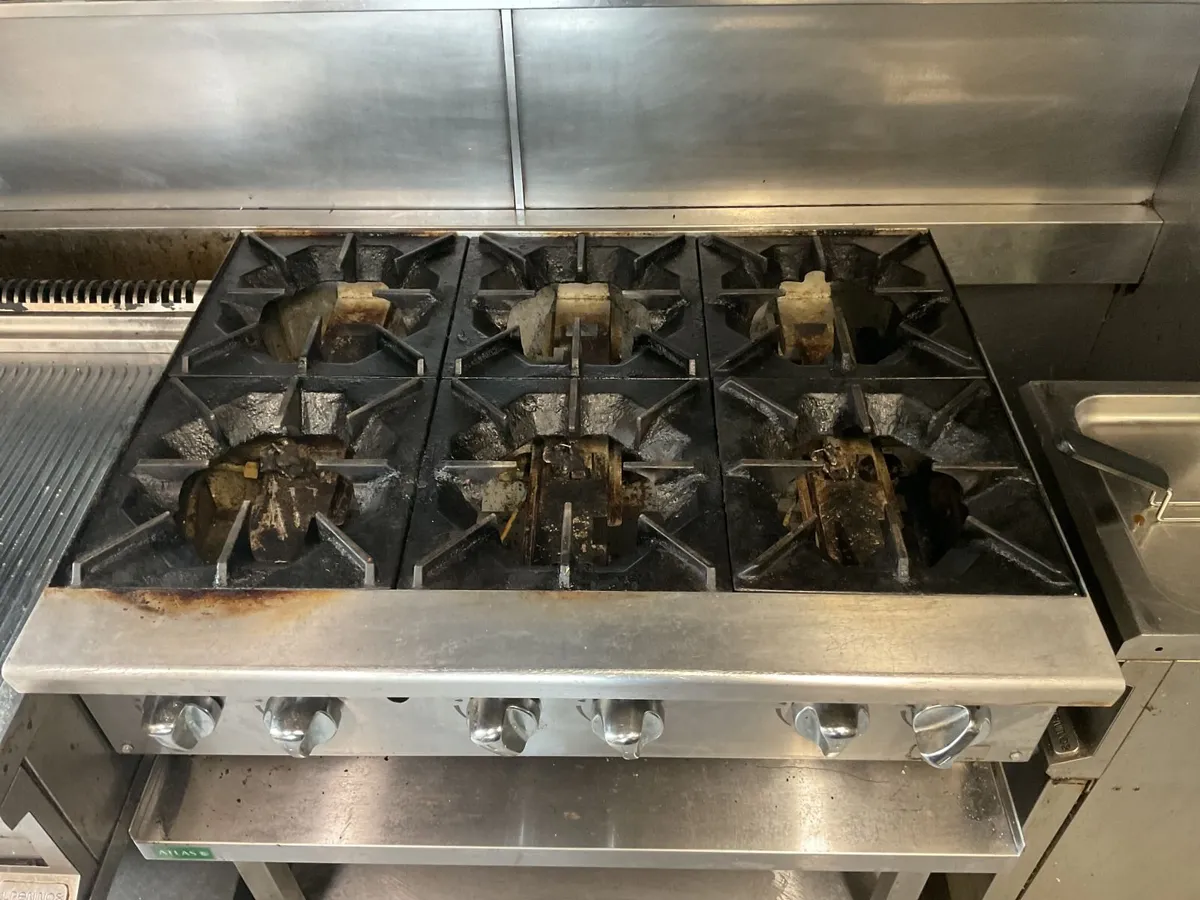 Unreserved Auction Of Bochelli's Restaurant - Image 1