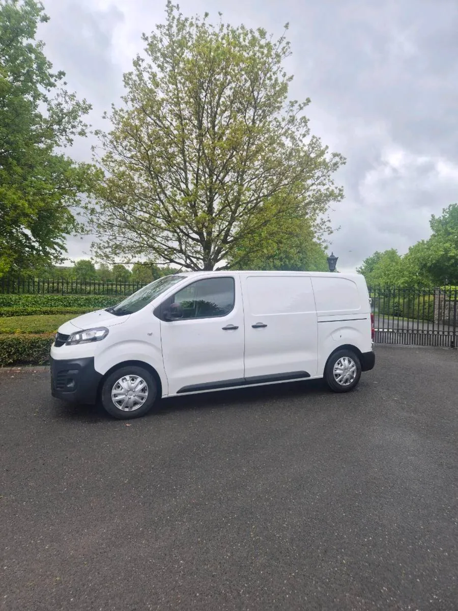 Vauxhall  vivaro - Image 2