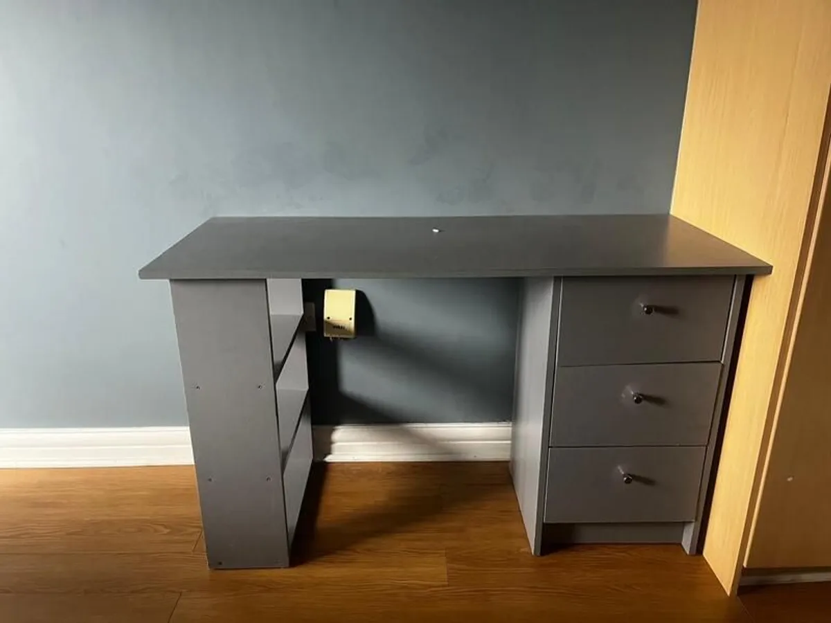 Study / Home Office Desk, Must Go Fast - Image 4