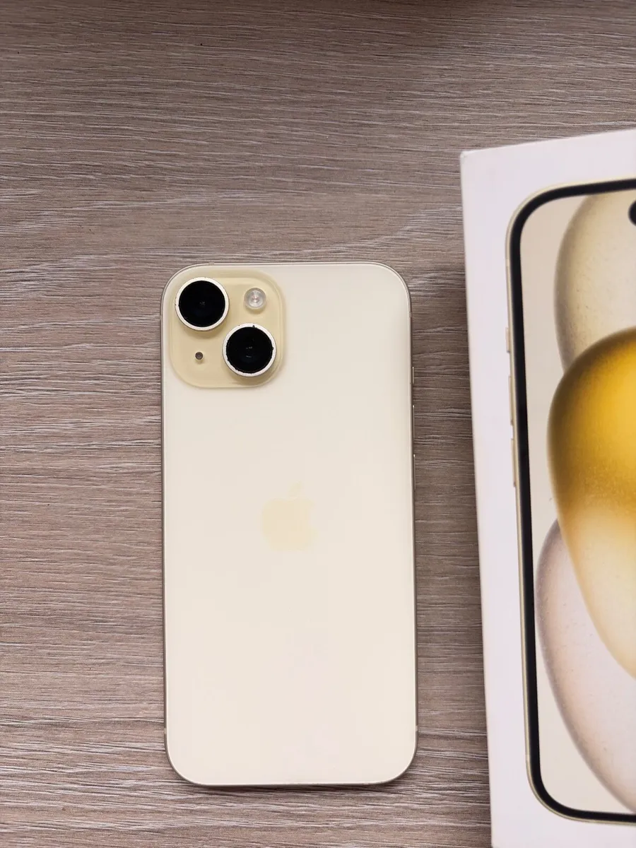 iPhone 15 - Image 1