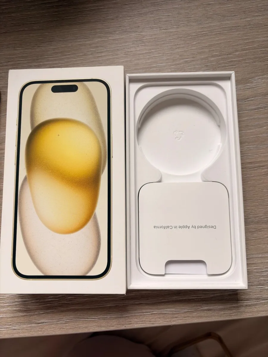 iPhone 15 - Image 4