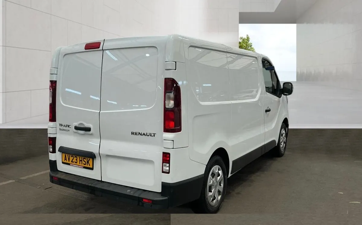 Renault Trafic 2023 - Image 2