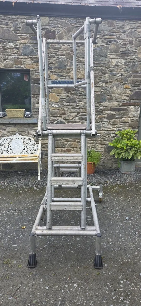 Tower scaffolding - Image 3