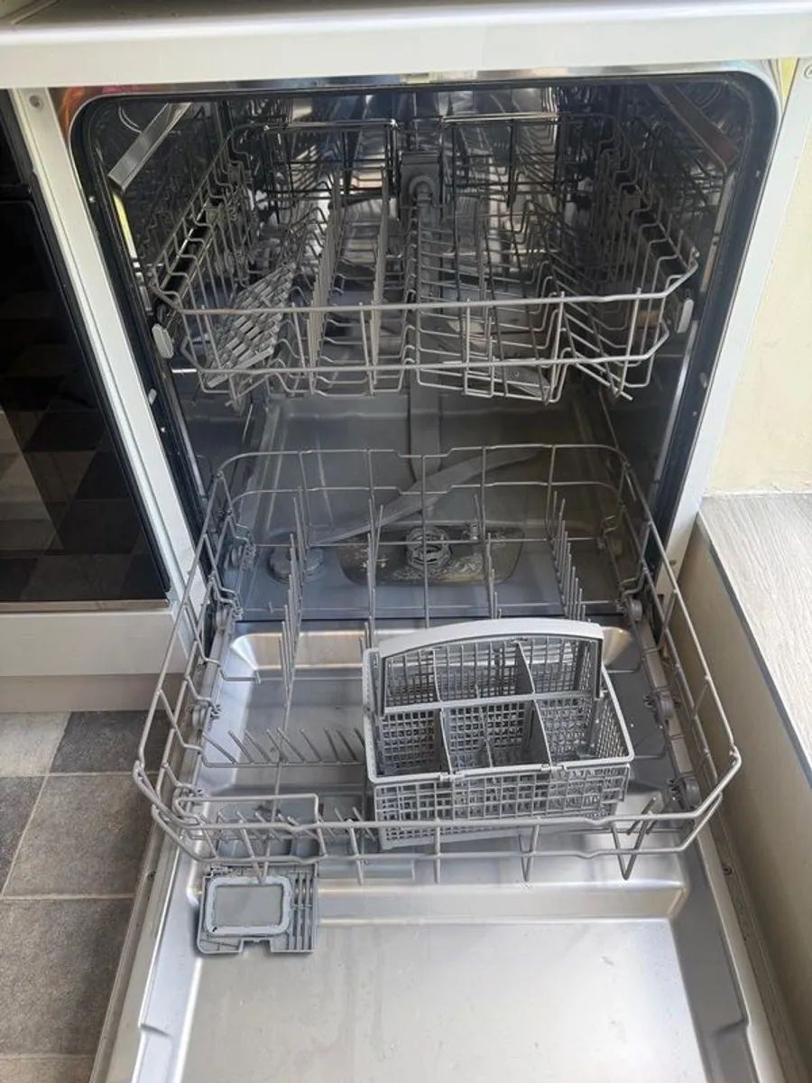 Washing Machine - Image 2