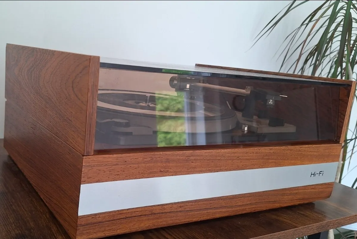 Dual 1019 Turntable (Serviced) - Image 1