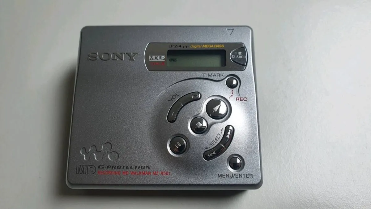 SONY Walkman MZ-R501 Minidisc player recorder NEW! - Image 1
