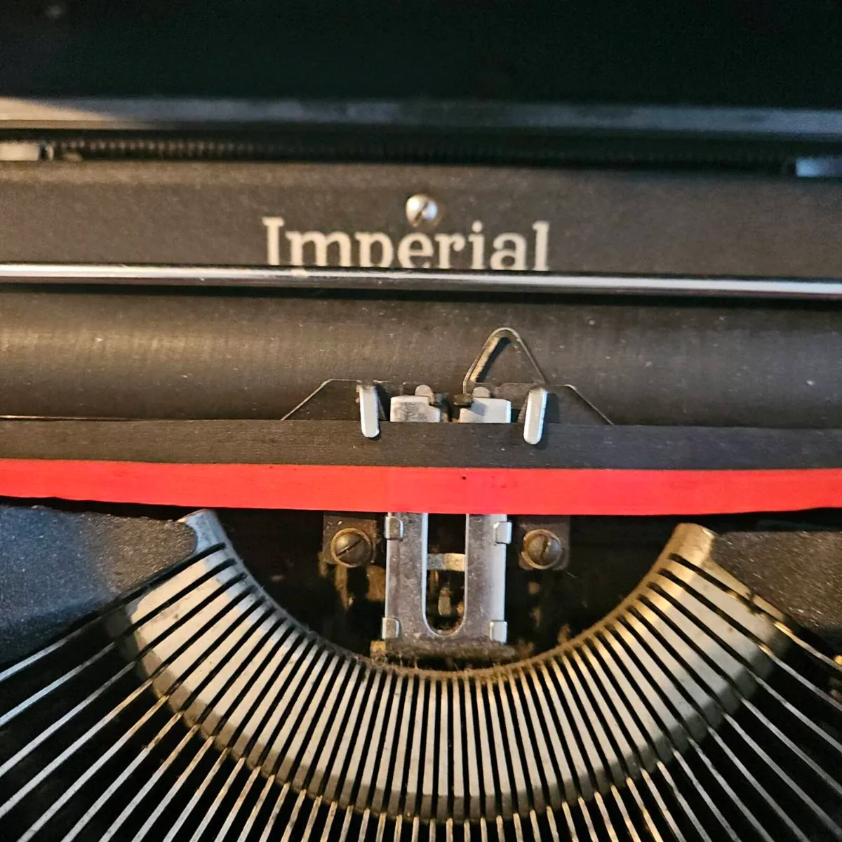 Imperial companion no7 typewriter - Image 2