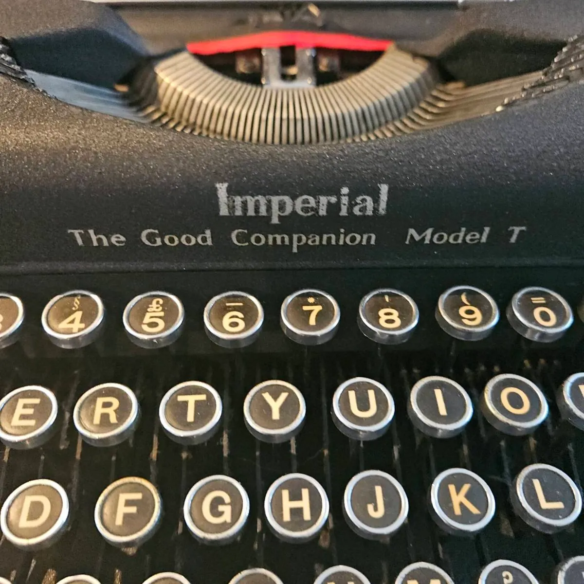 Imperial companion no7 typewriter - Image 3