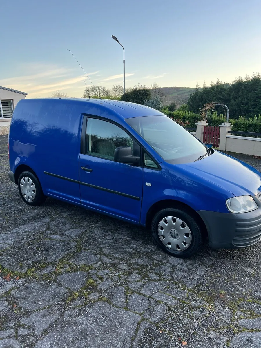 VW Caddy Camper - Image 3