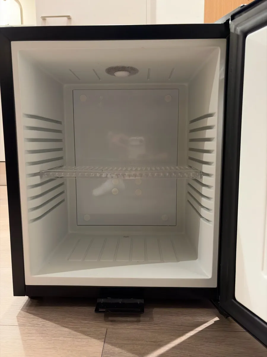Bar fridge - Image 3