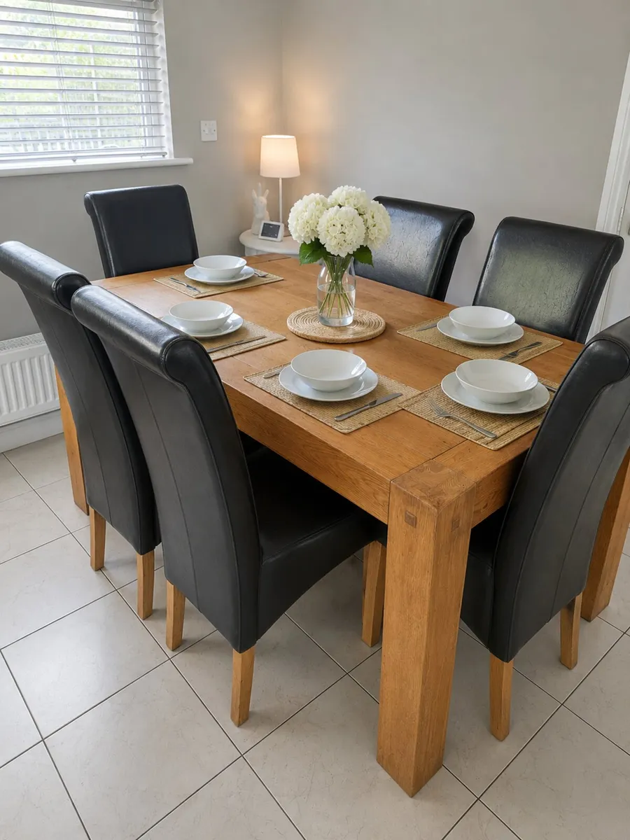 Dining kitchen table - Image 1