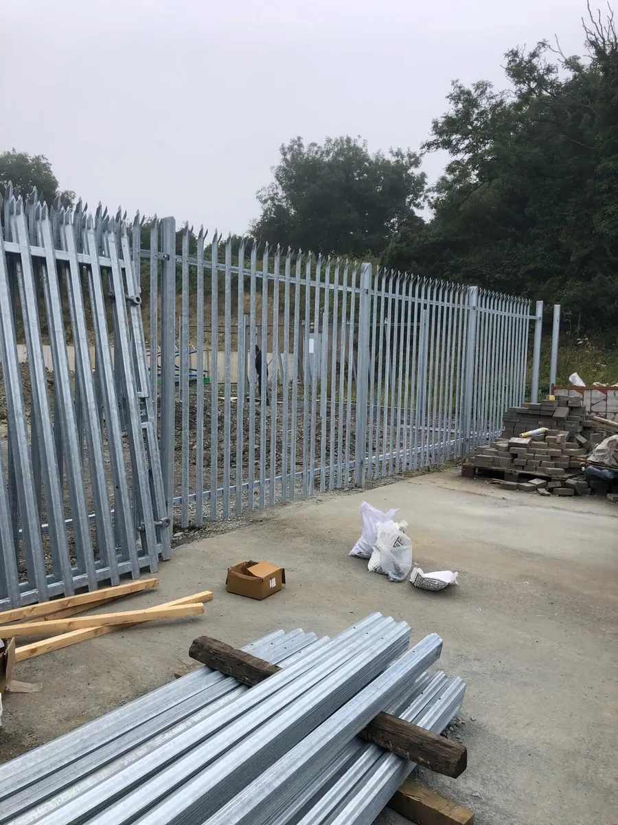 Palisade fence panels, gate - Image 1