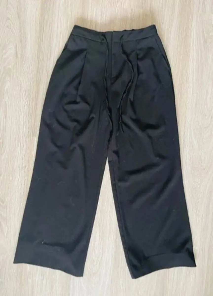 Stradivarius women's wide-leg trousers: Size 36 - Image 2