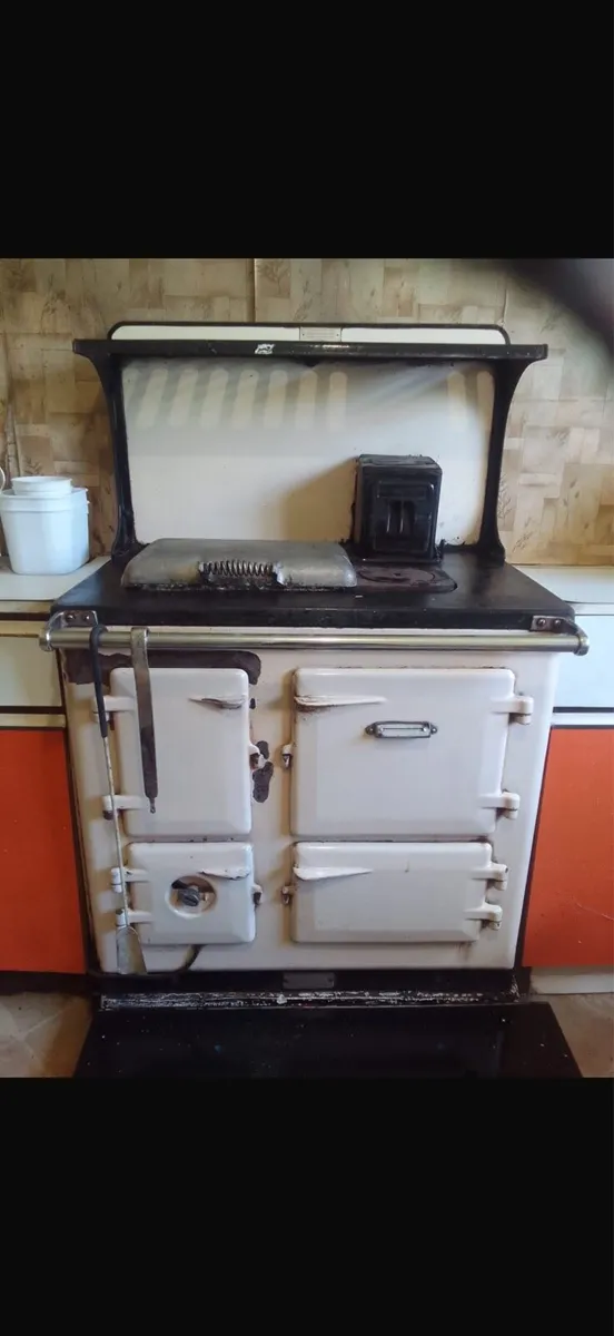 Range cooker - Image 1