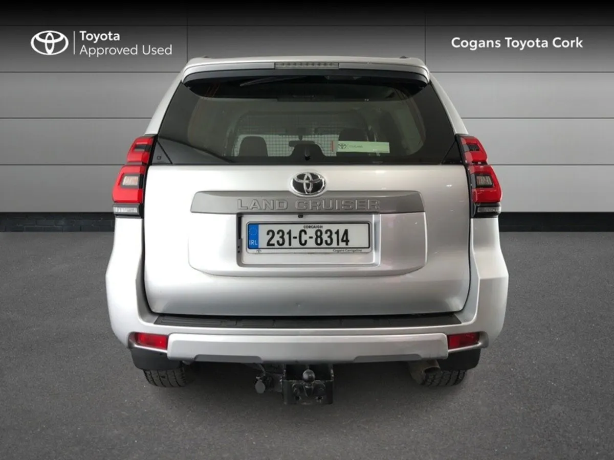 Toyota Land Cruiser LAND CRUISER AUTO - Image 4