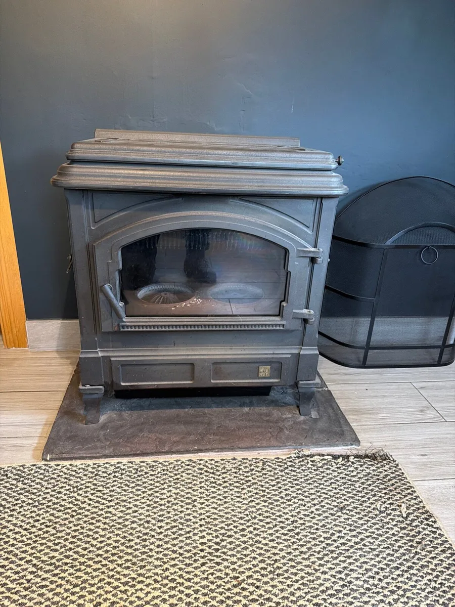 Oil stove - Image 1