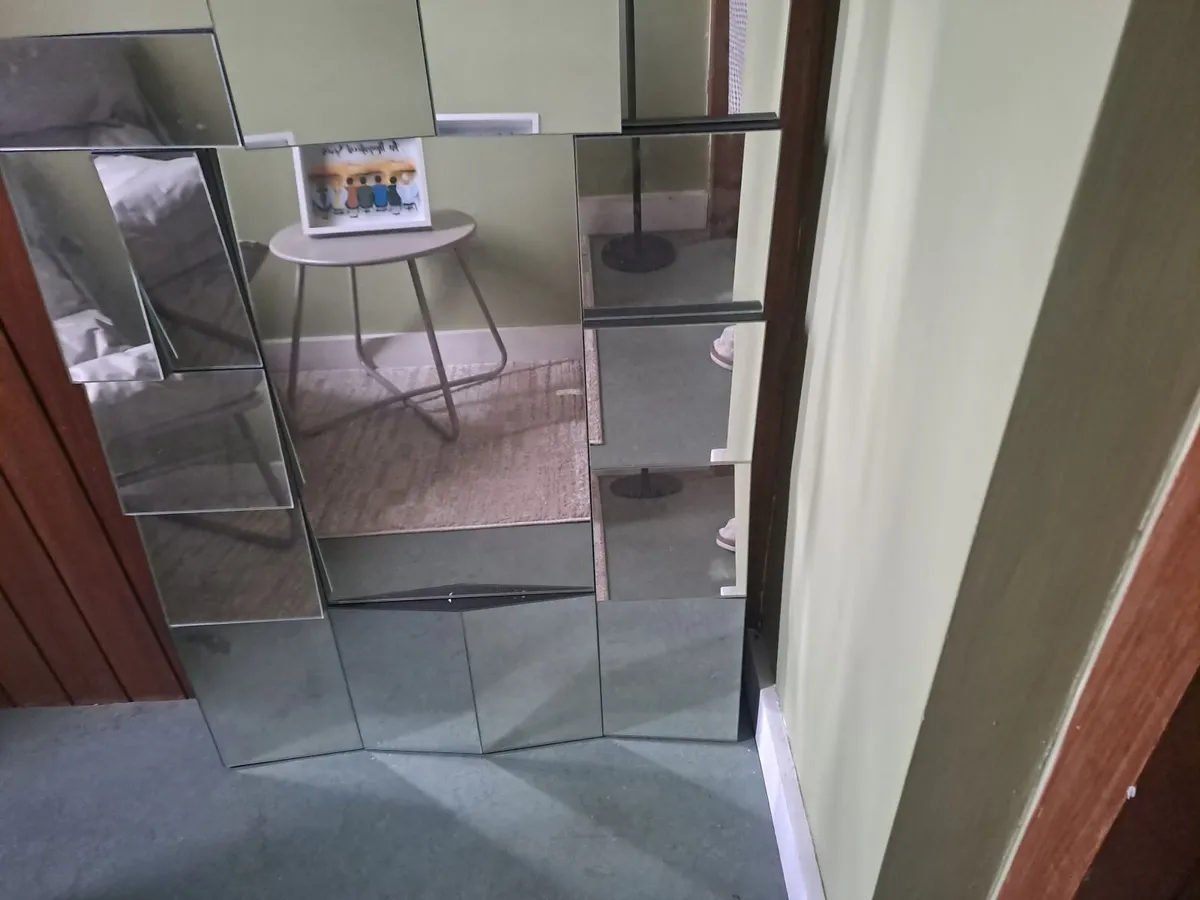 Mirror - Image 1