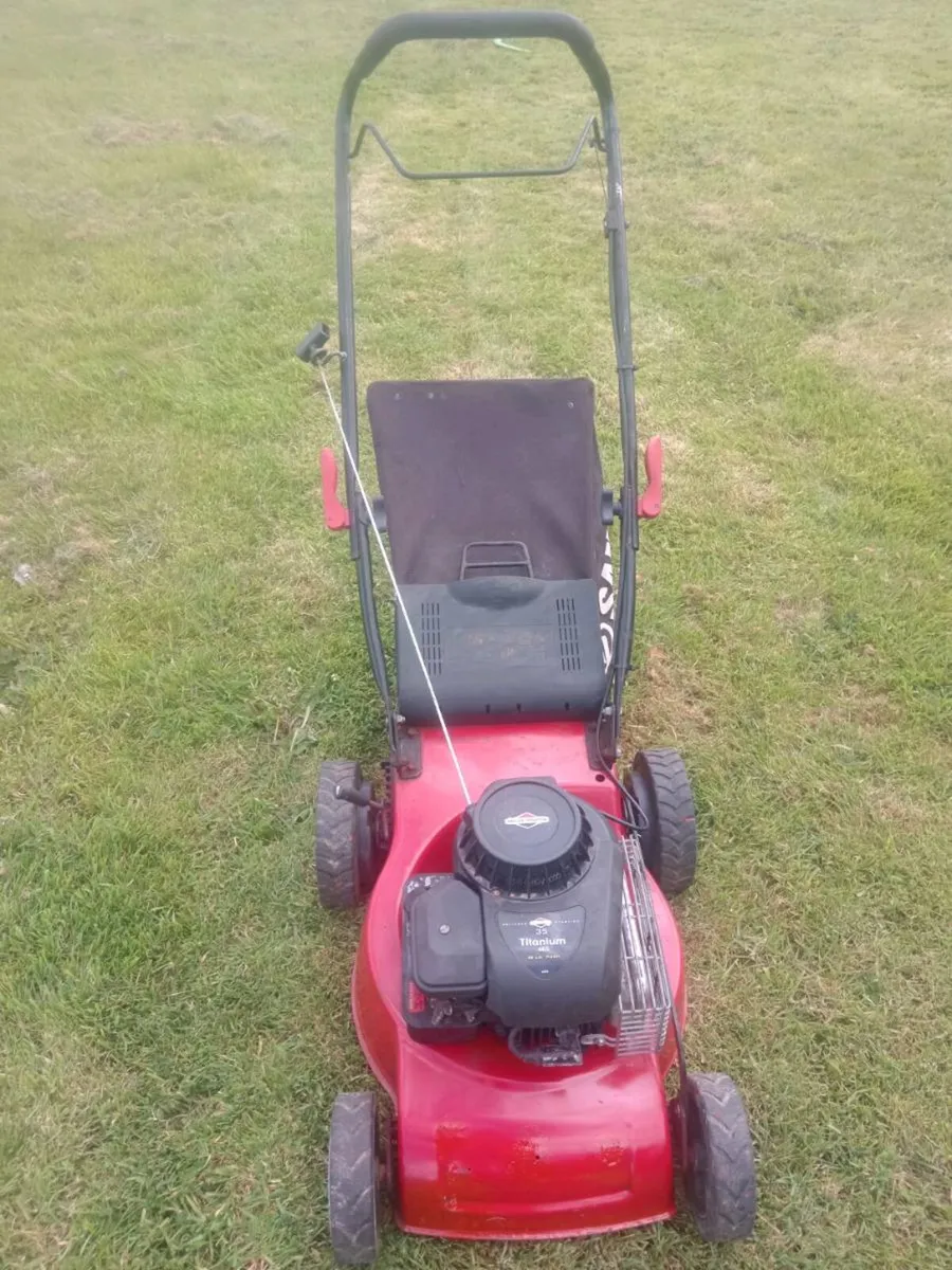 Lawnmowers - Image 4