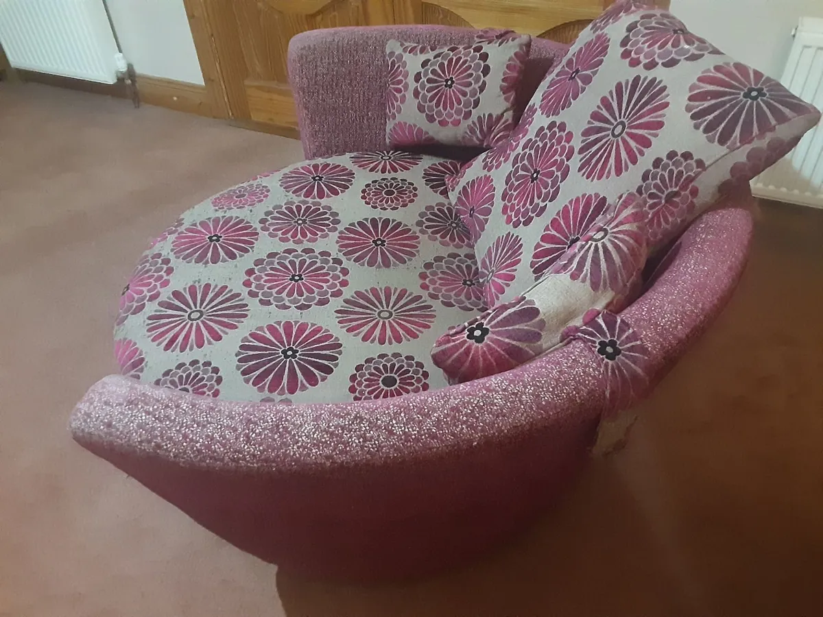 Living room  swivelling chair - Image 1