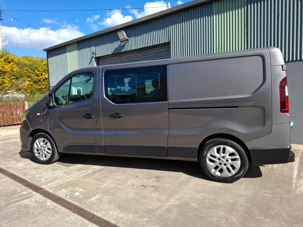 181 RENAULT TRAFFIC CREW CAB (only 52,000km) - Image 3