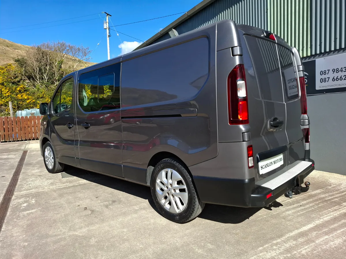 181 RENAULT TRAFFIC CREW CAB (only 52,000km) - Image 2