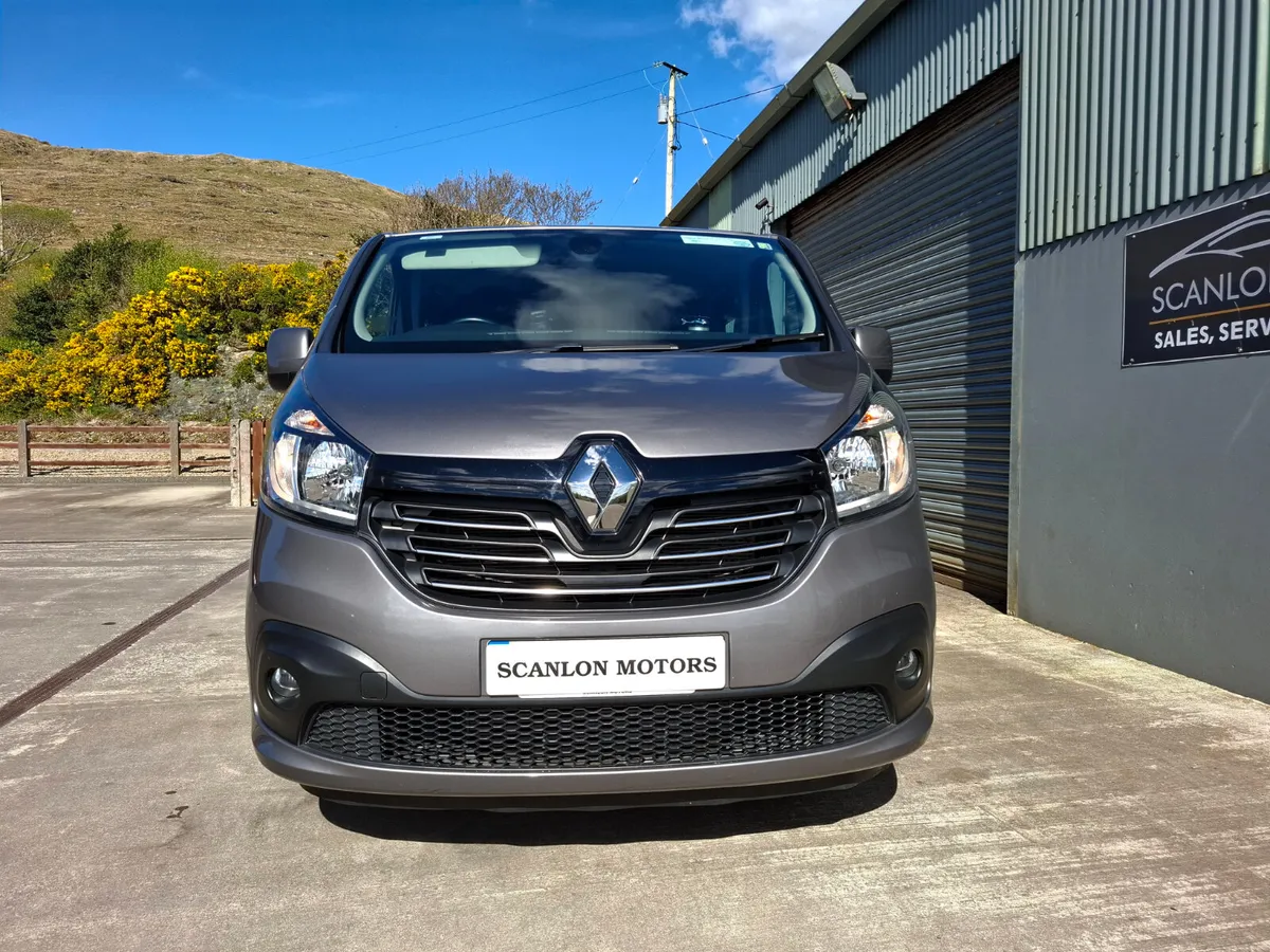 181 RENAULT TRAFFIC CREW CAB (only 52,000km) - Image 4
