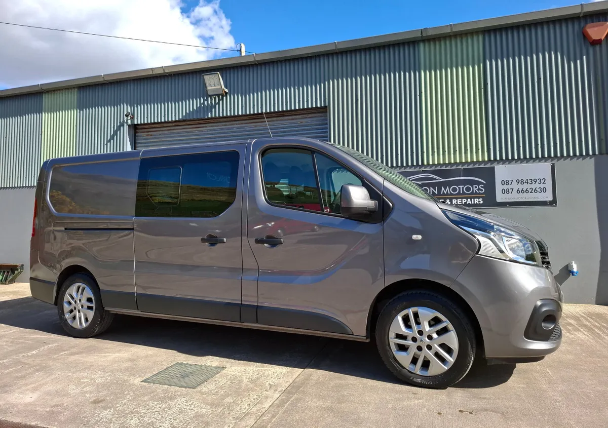 181 RENAULT TRAFFIC CREW CAB (only 52,000km) - Image 1