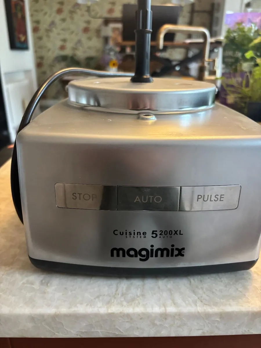 Food Processor - Image 1