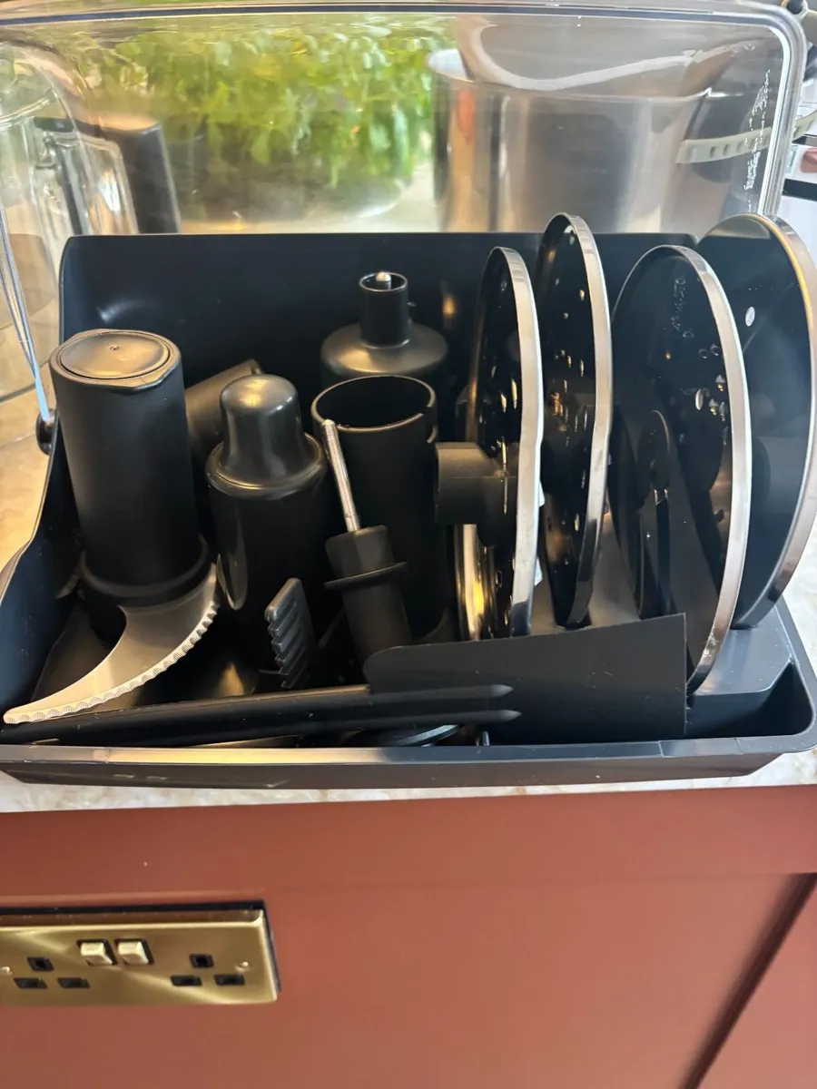 Food Processor - Image 2
