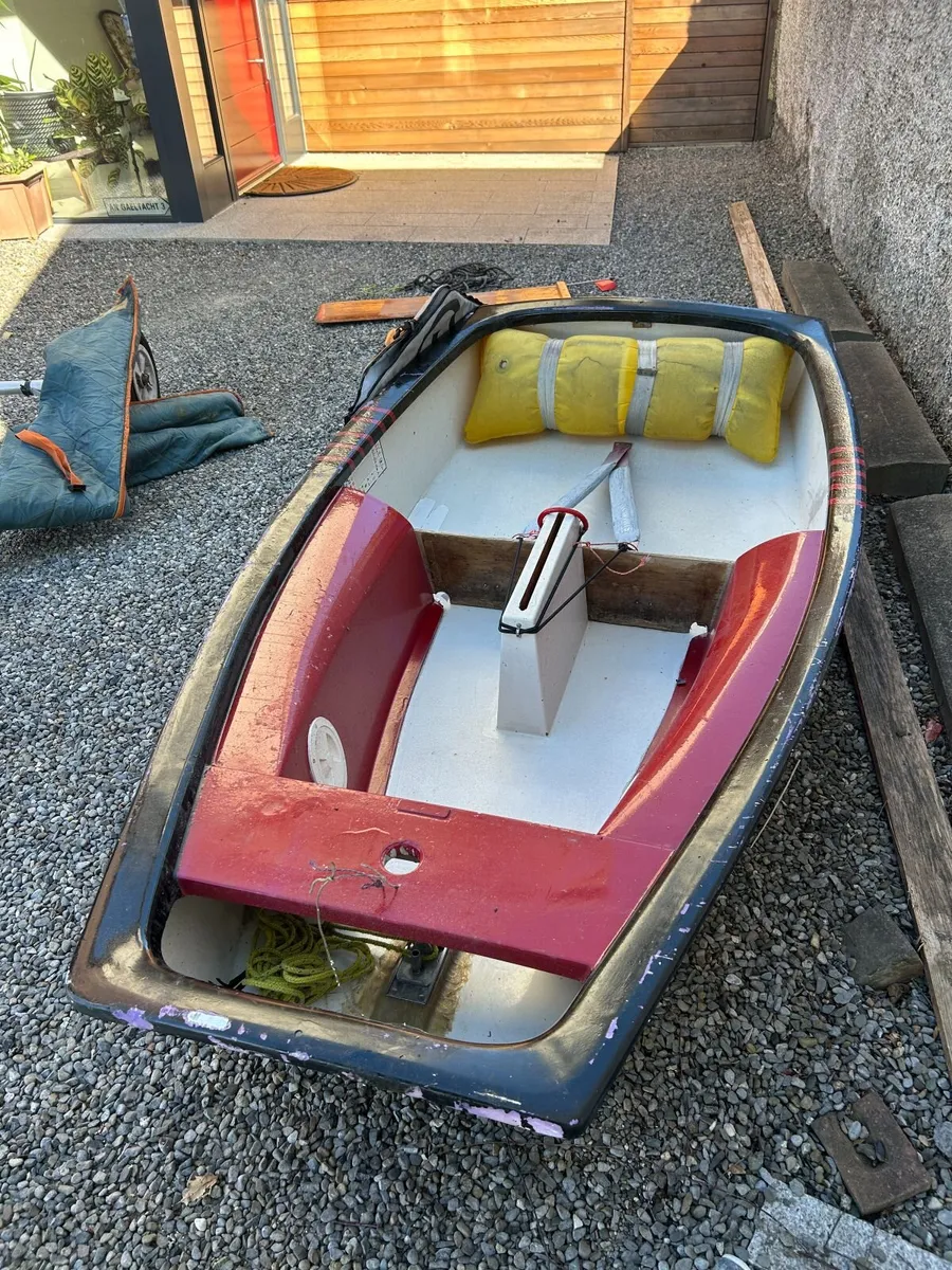 Optimist sailing dinghy - Image 2