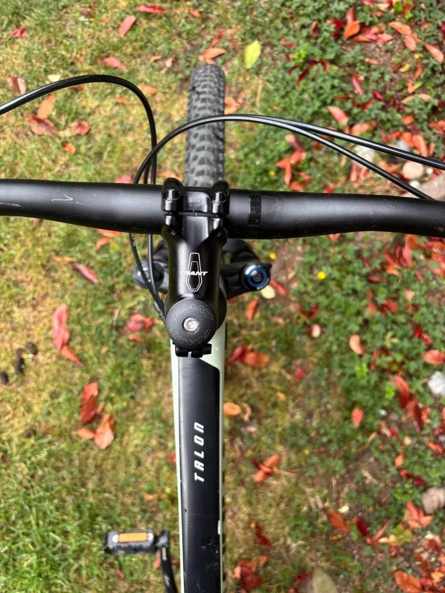 Giant Talon 1 Mountain Bike - Image 3