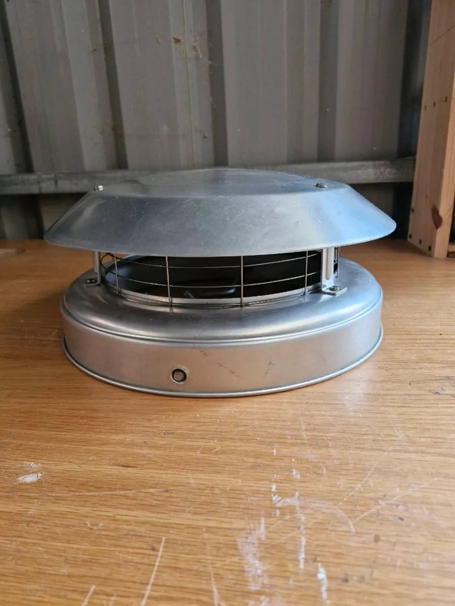Chimney cover / cowling - Image 1