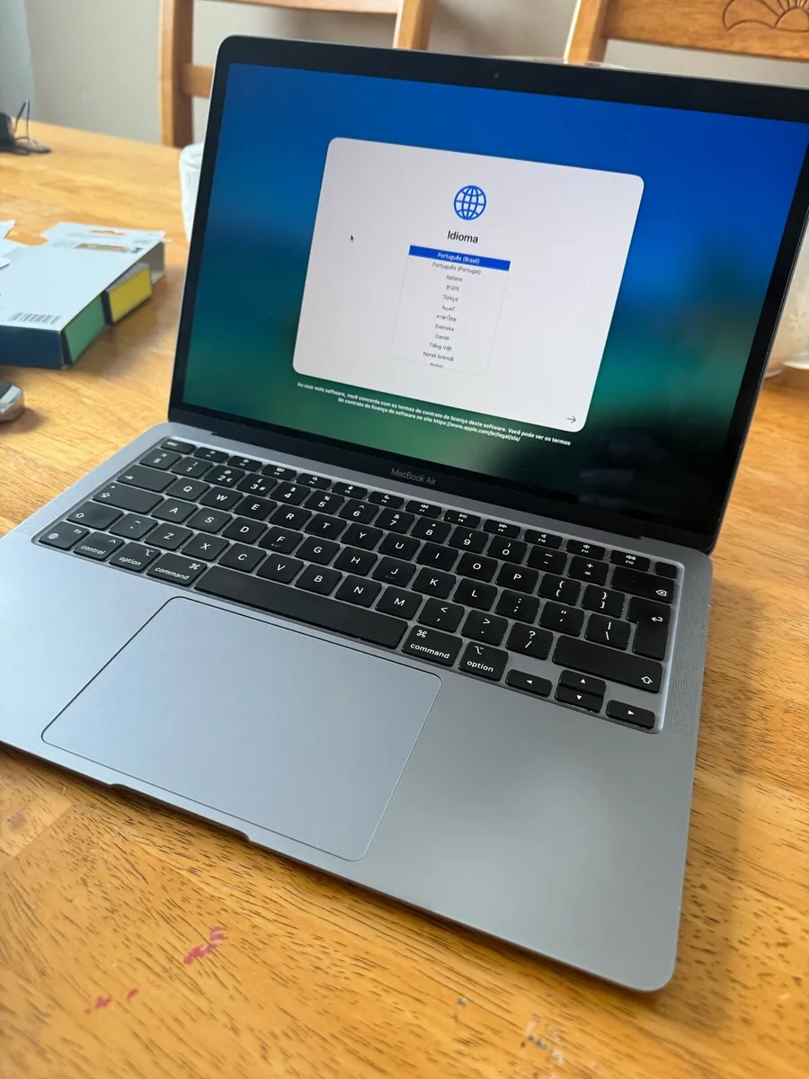 MacBook Air M1 16GB RAM 256GB Storage - Image 1