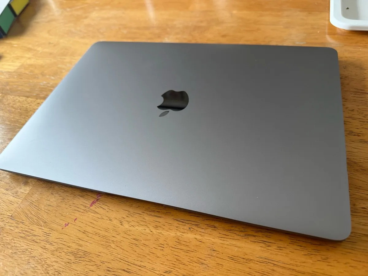 MacBook Air M1 16GB RAM 256GB Storage - Image 2